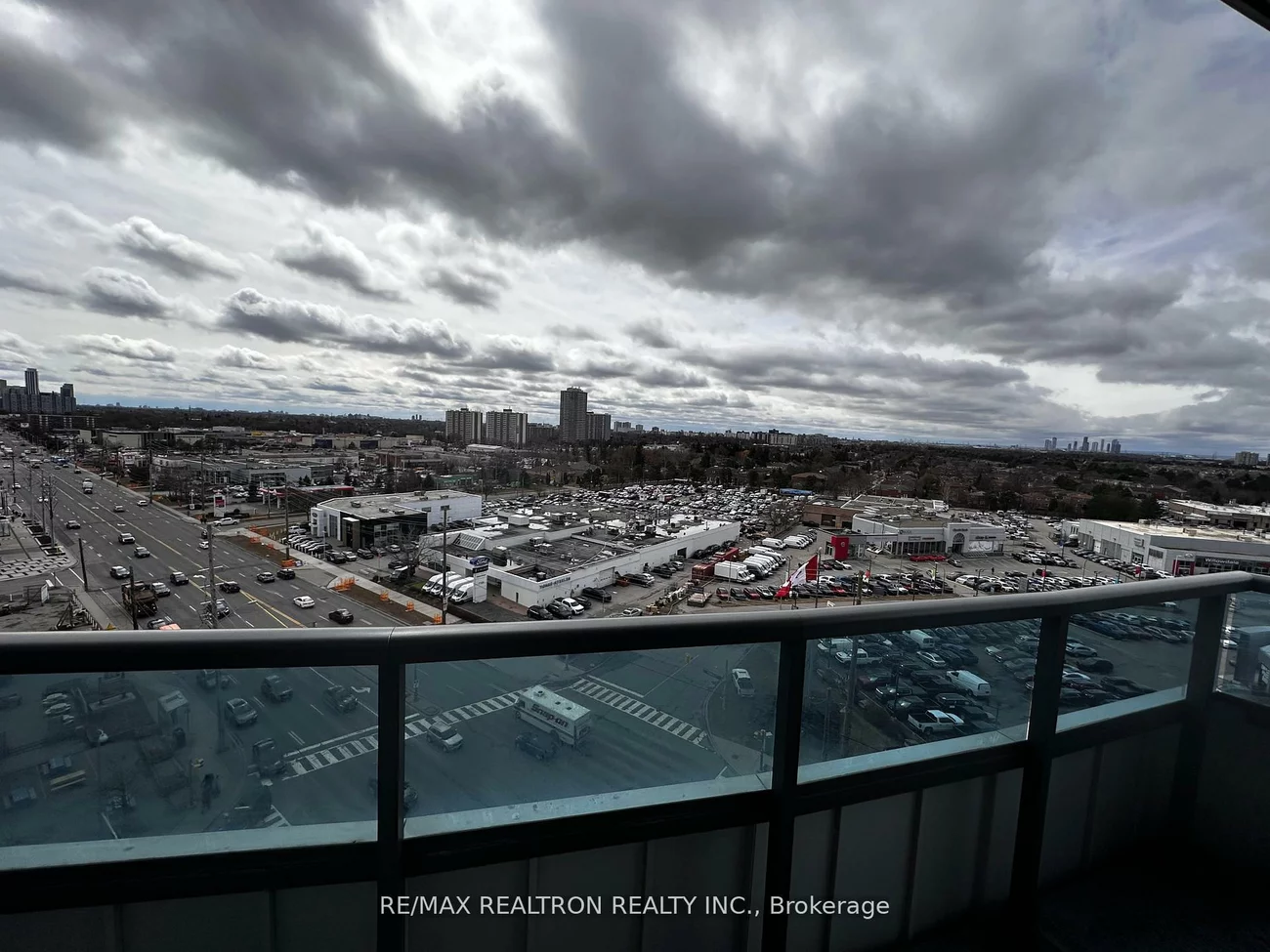 7161, Yonge, Grandview, Markham