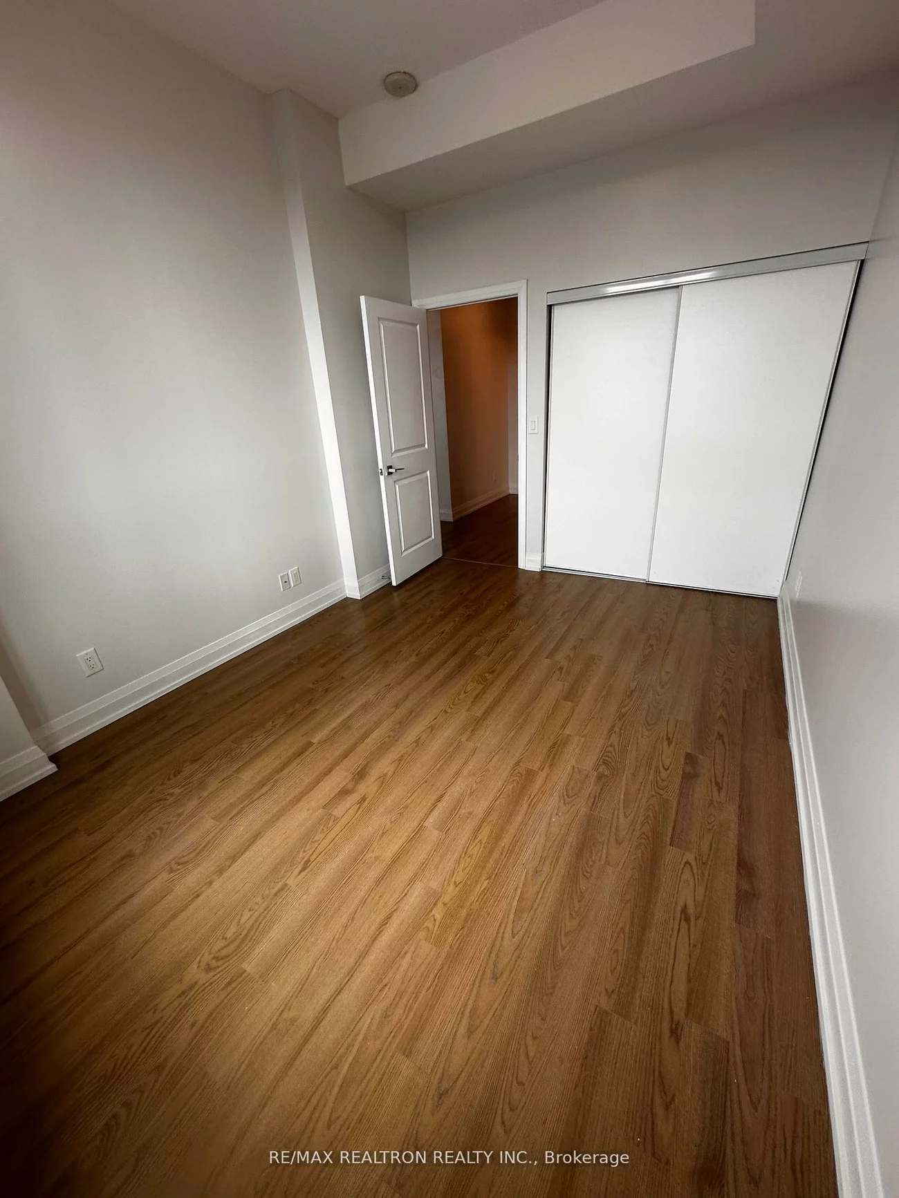 7161, Yonge, Grandview, Markham