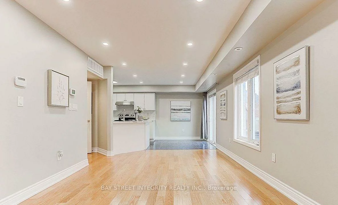 2199, Bur Oak, Greensborough, Markham