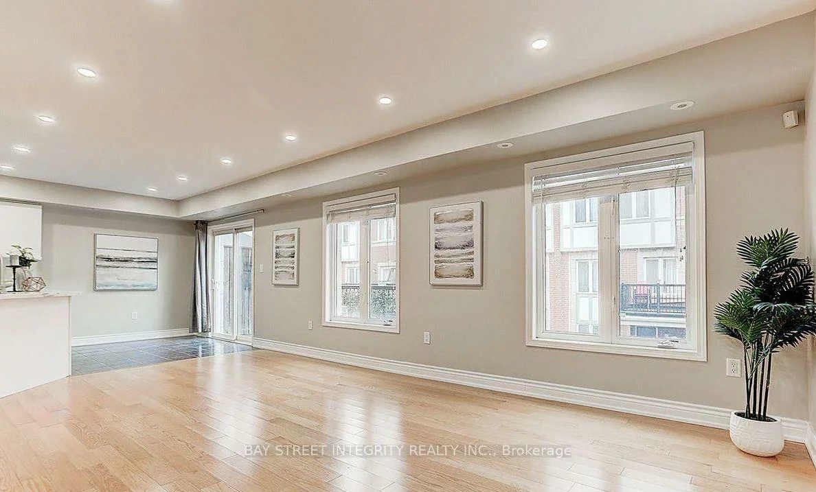 2199, Bur Oak, Greensborough, Markham