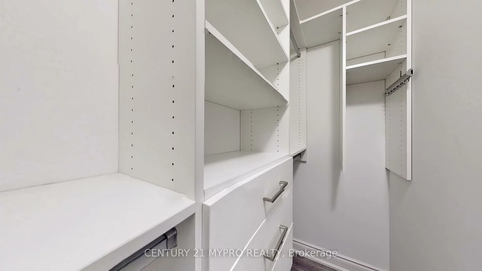 38, Cedarland, Unionville, Markham