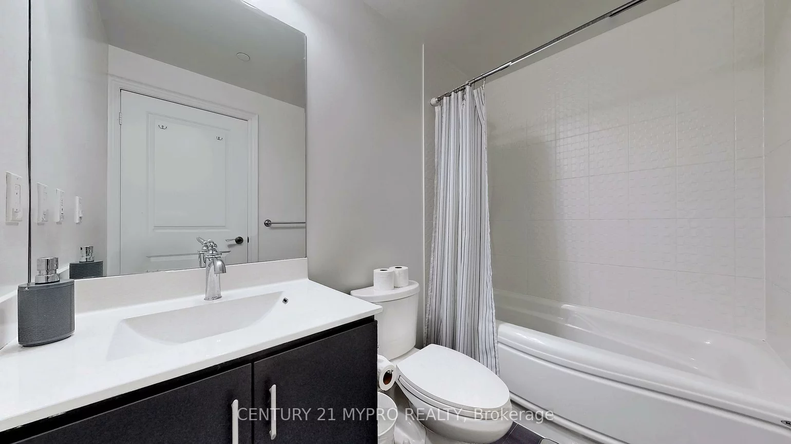 38, Cedarland, Unionville, Markham