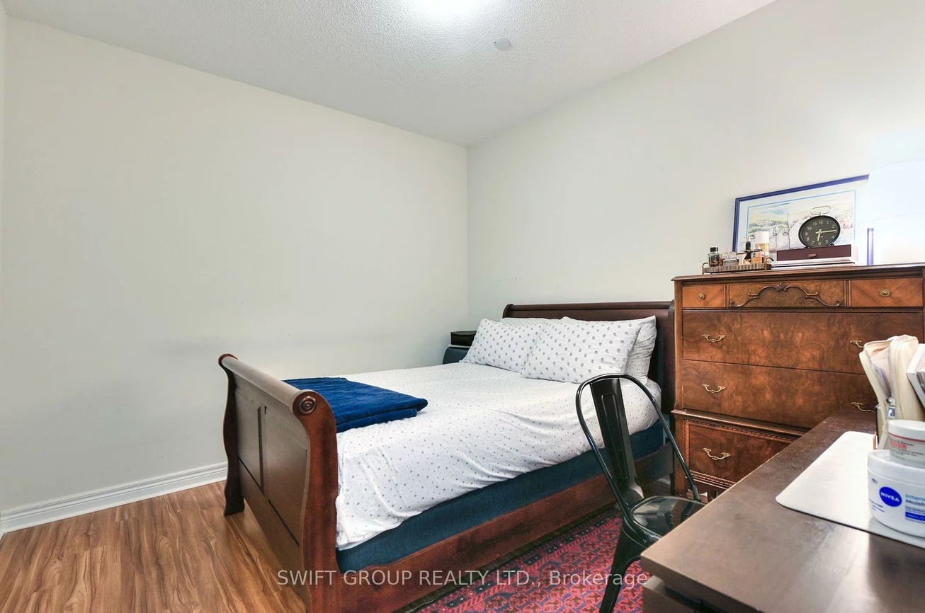7325, Markham, Cedarwood, Markham