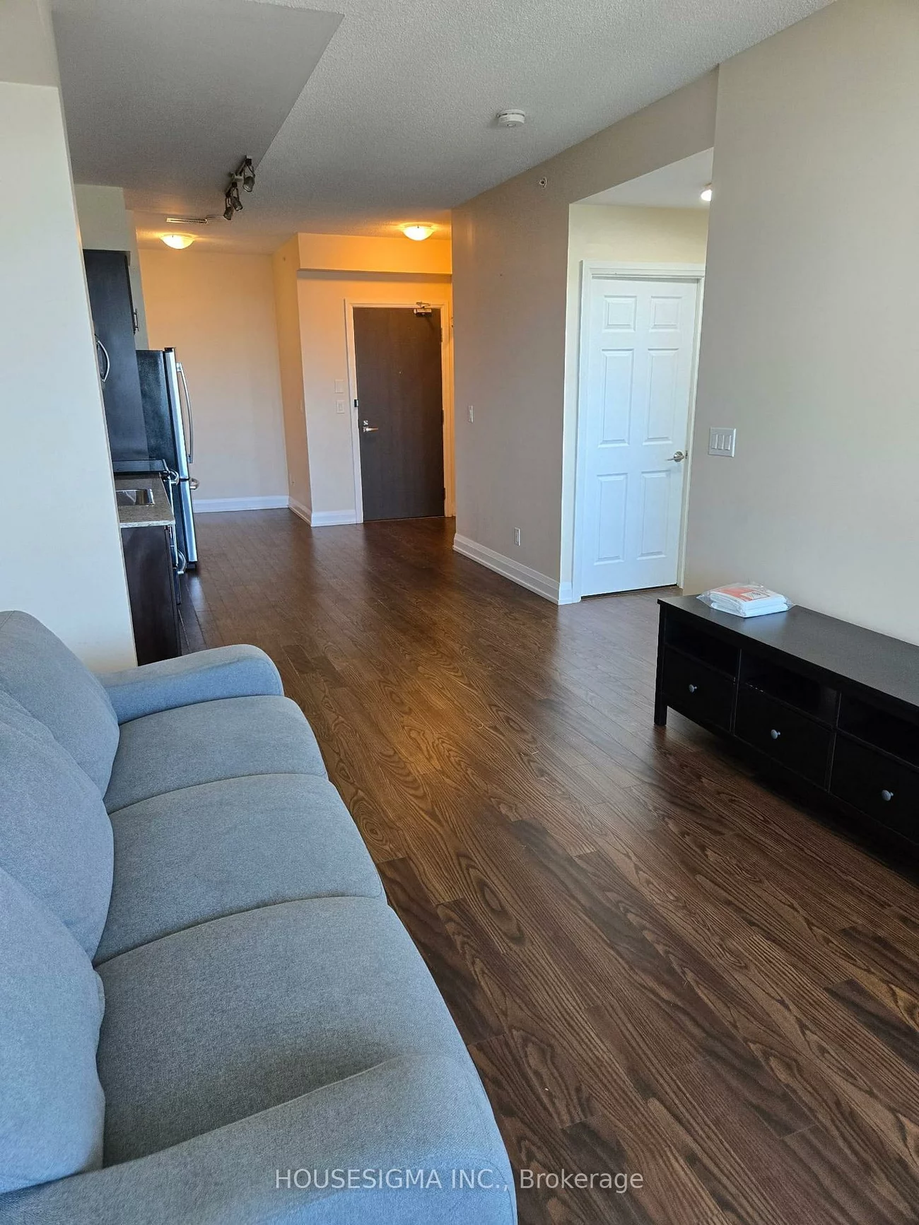7161, Yonge, Grandview, Markham