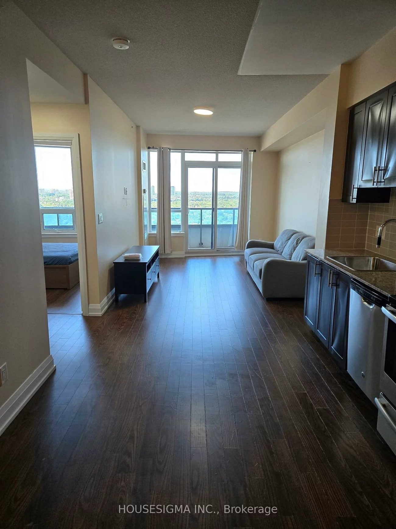 7161, Yonge, Grandview, Markham