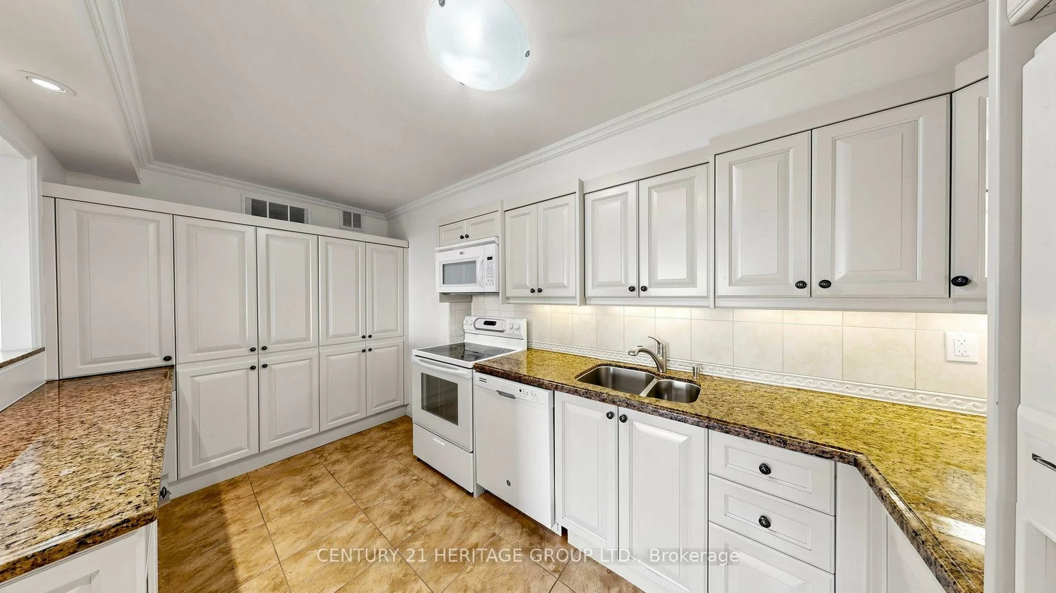 60, Inverlochy, Royal Orchard, Markham