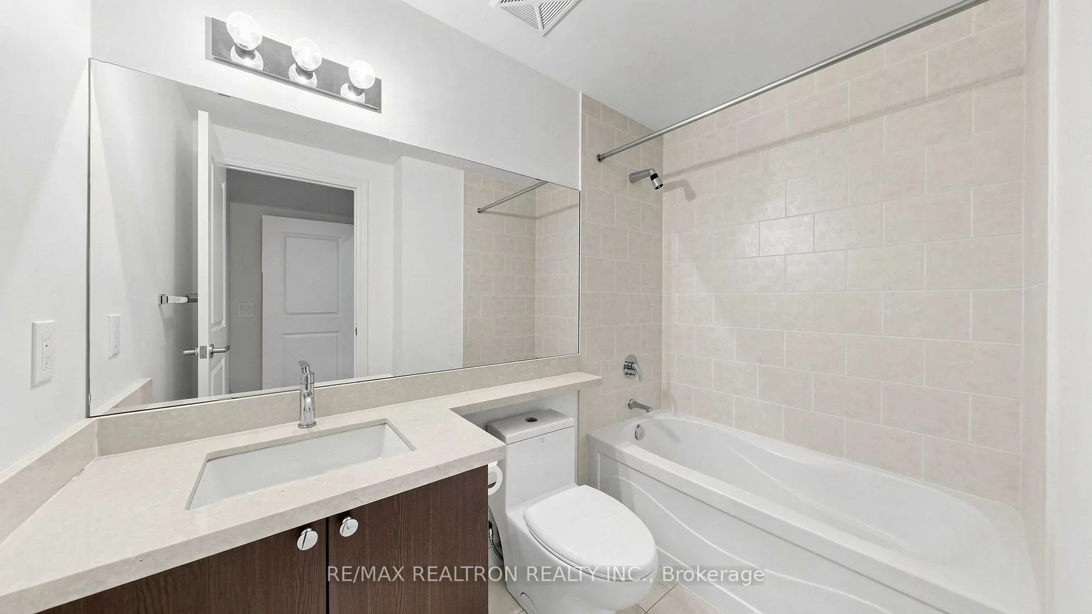 39, Upper Duke, Unionville, Markham
