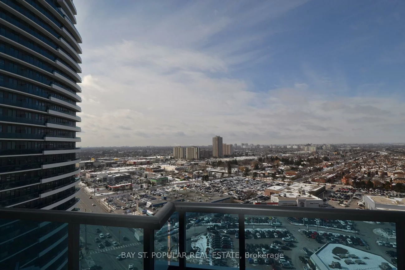 7171, Yonge, Grandview, Markham