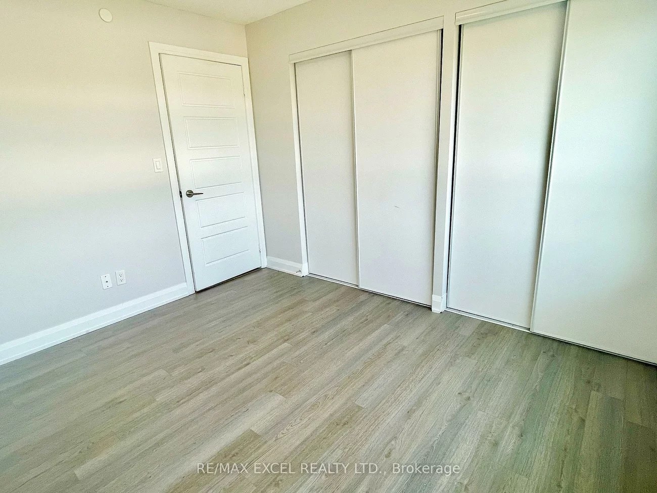 15, Water Walk, Unionville, Markham