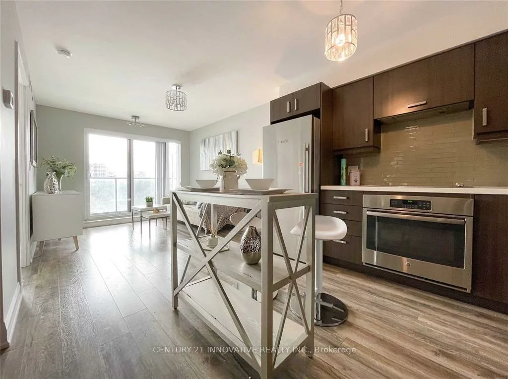 18, Uptown, Unionville, Markham