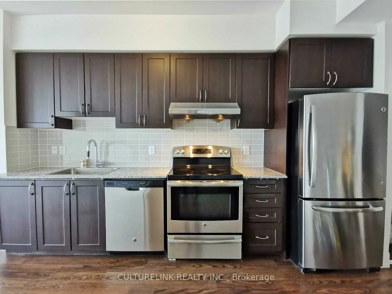 7171, Yonge, Thornhill, Markham