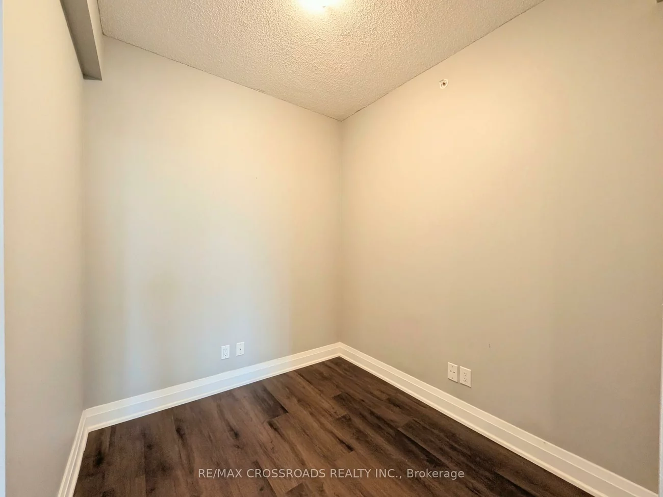 9582, Markham, Wismer, Markham