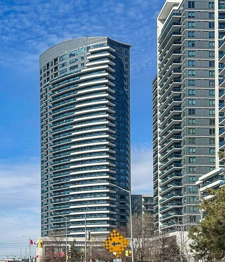 7161, Yonge, Grandview, Markham