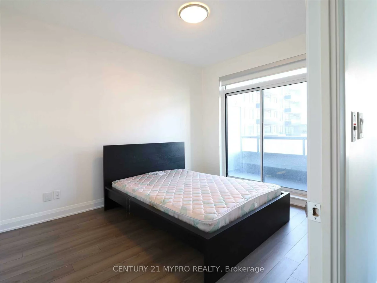 15, Water Walk, Unionville, Markham