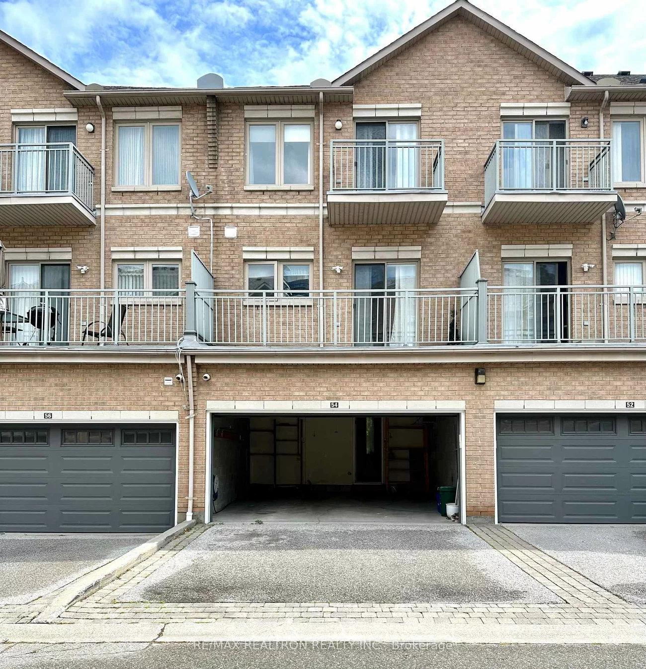 54, Times, Commerce Valley, Markham