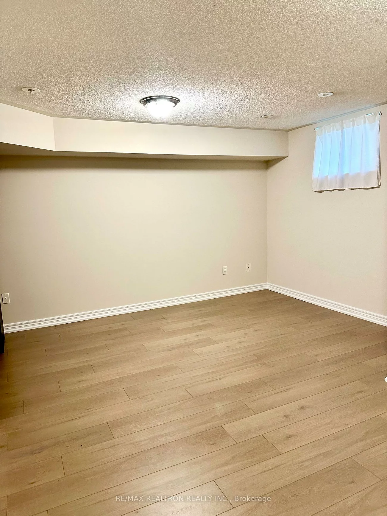 54, Times, Commerce Valley, Markham