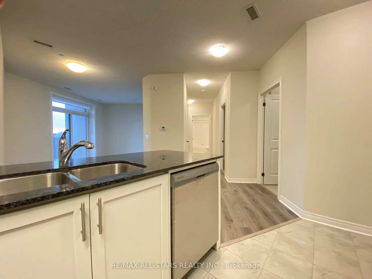 39, New Delhi, Cedarwood, Markham