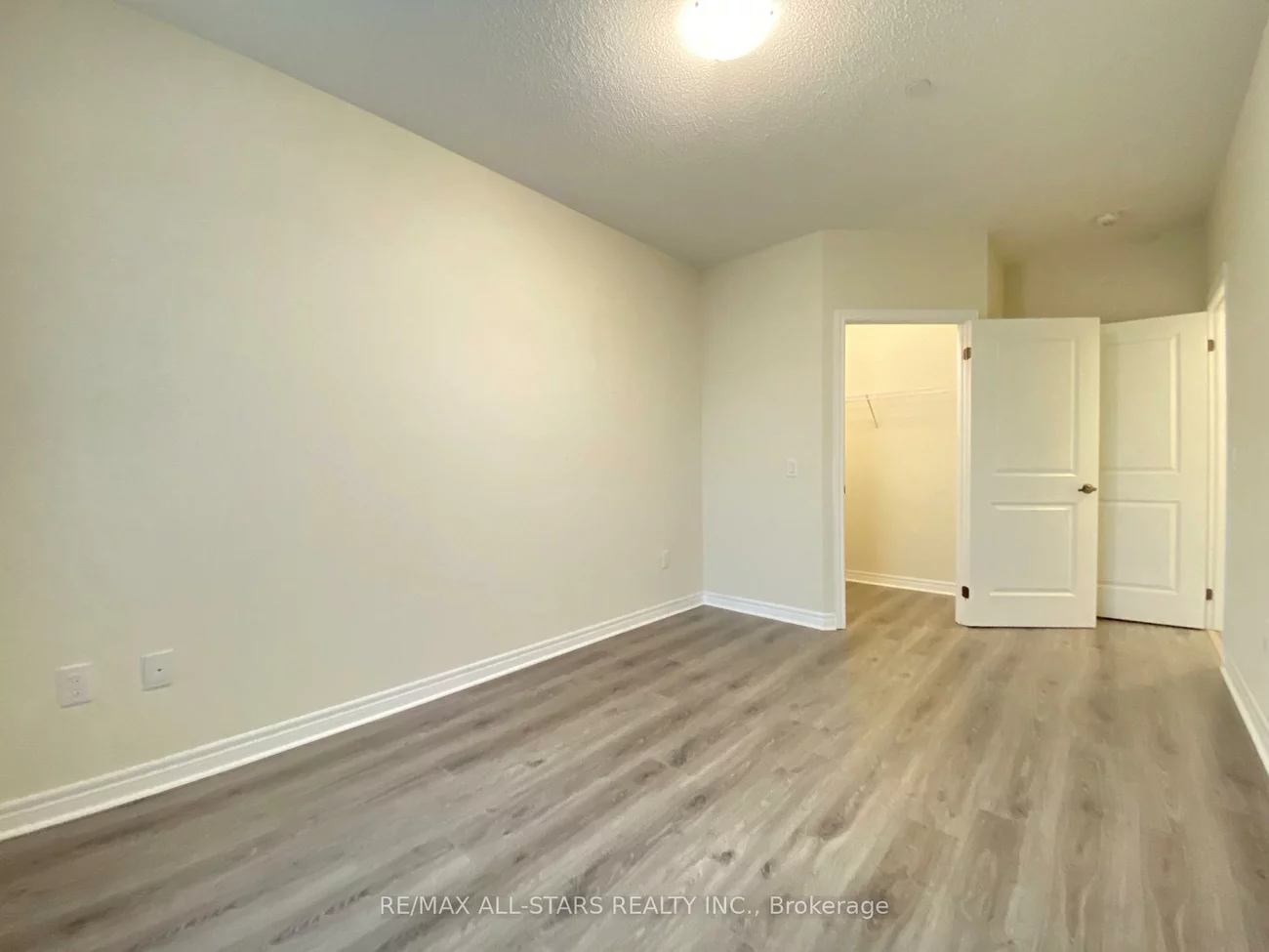 39, New Delhi, Cedarwood, Markham