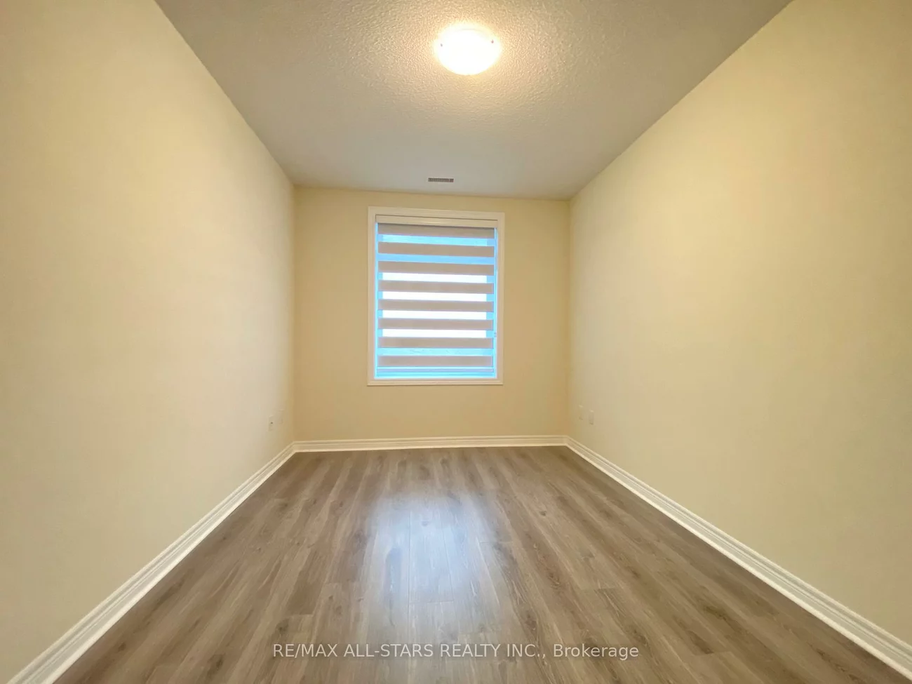 39, New Delhi, Cedarwood, Markham