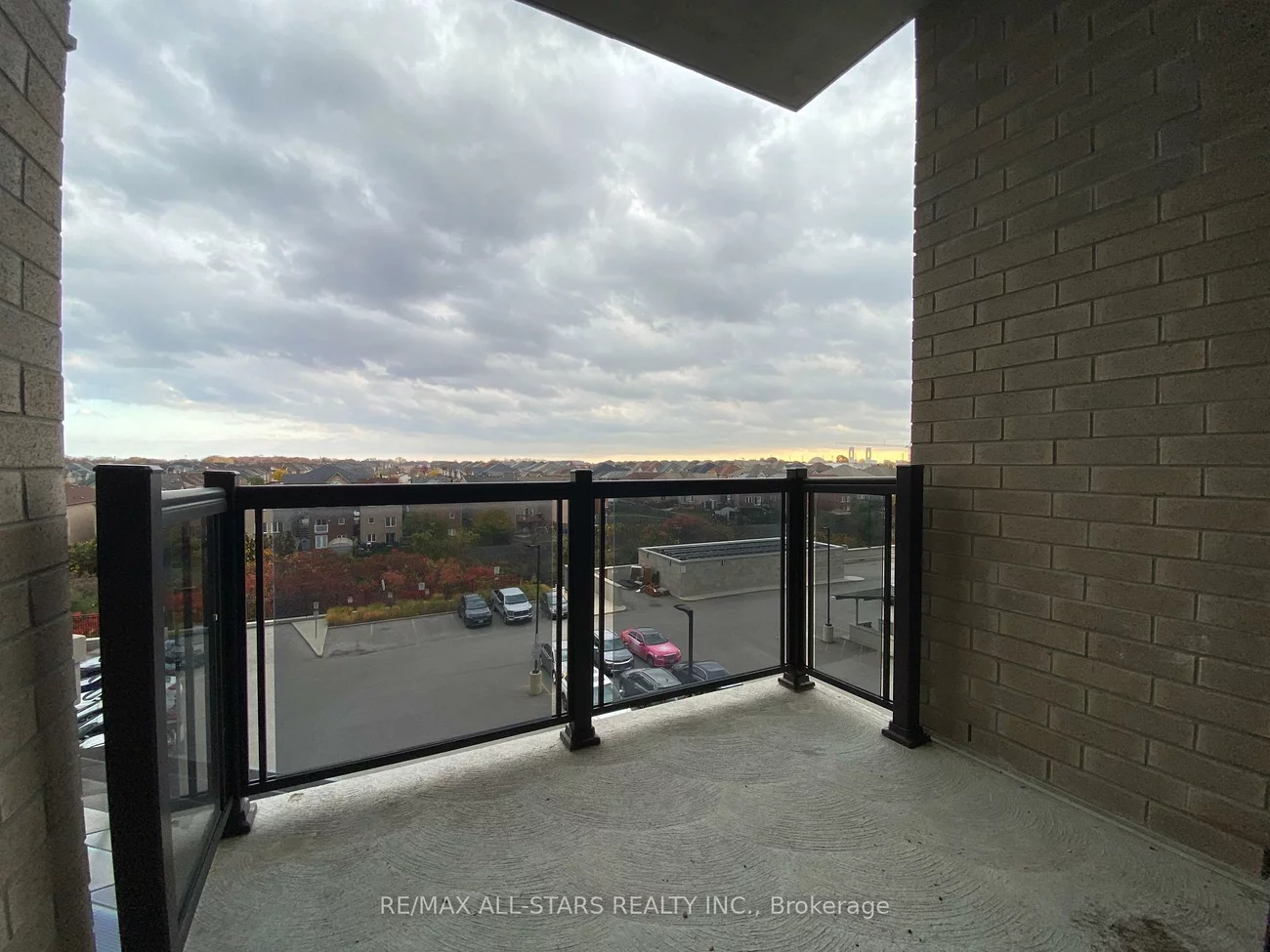 39, New Delhi, Cedarwood, Markham