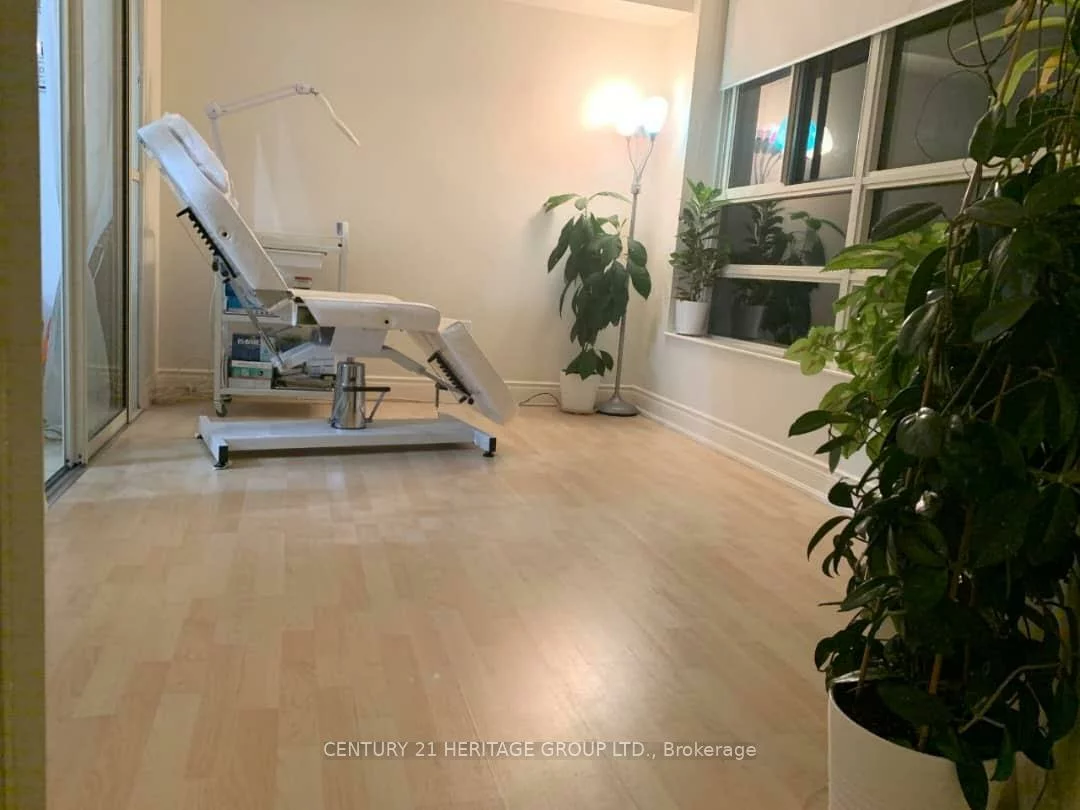 7805, Bayview, Aileen-Willowbrook, Markham
