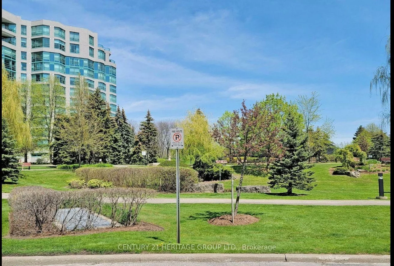 7805, Bayview, Aileen-Willowbrook, Markham