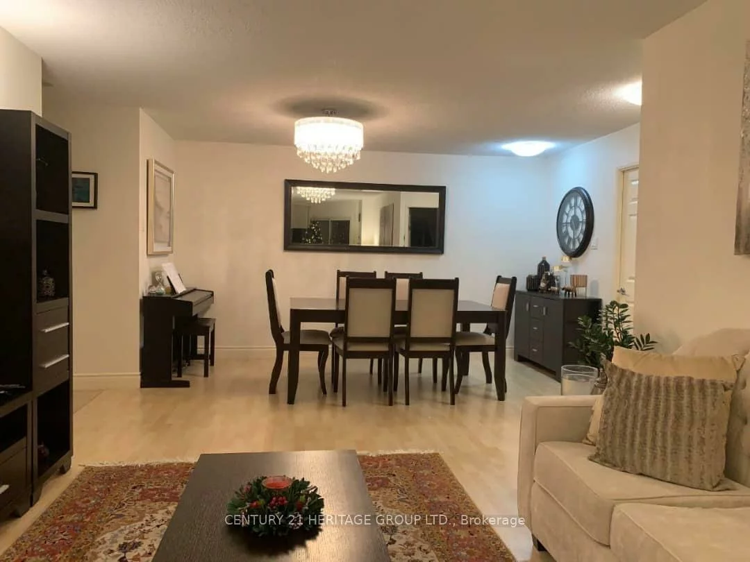 7805, Bayview, Aileen-Willowbrook, Markham