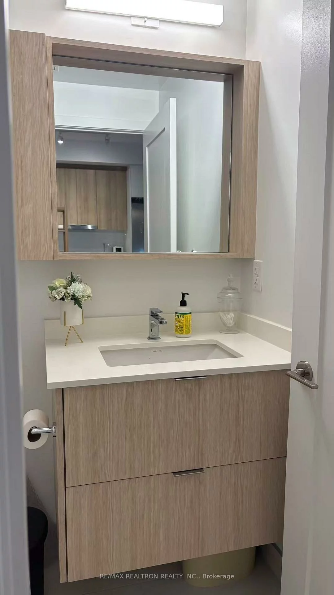 9763, Markham, Greensborough, Markham