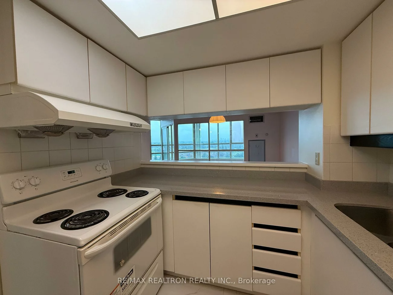 7805, Bayview, Aileen-Willowbrook, Markham