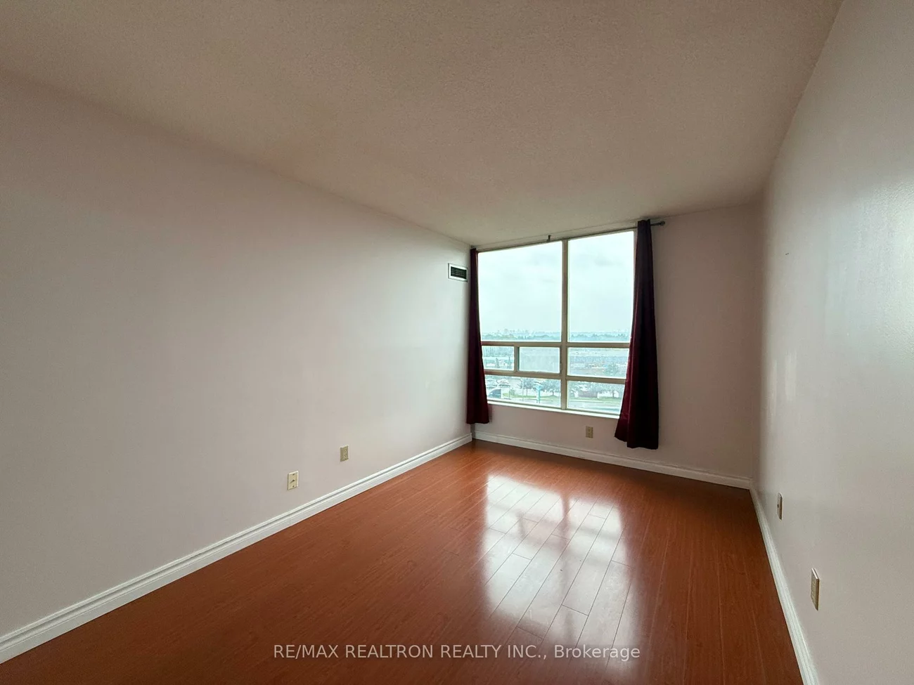 7805, Bayview, Aileen-Willowbrook, Markham