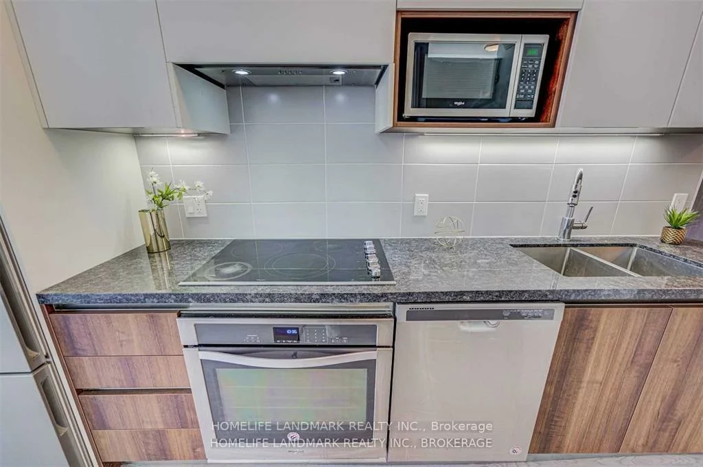15, Water Walk, Unionville, Markham