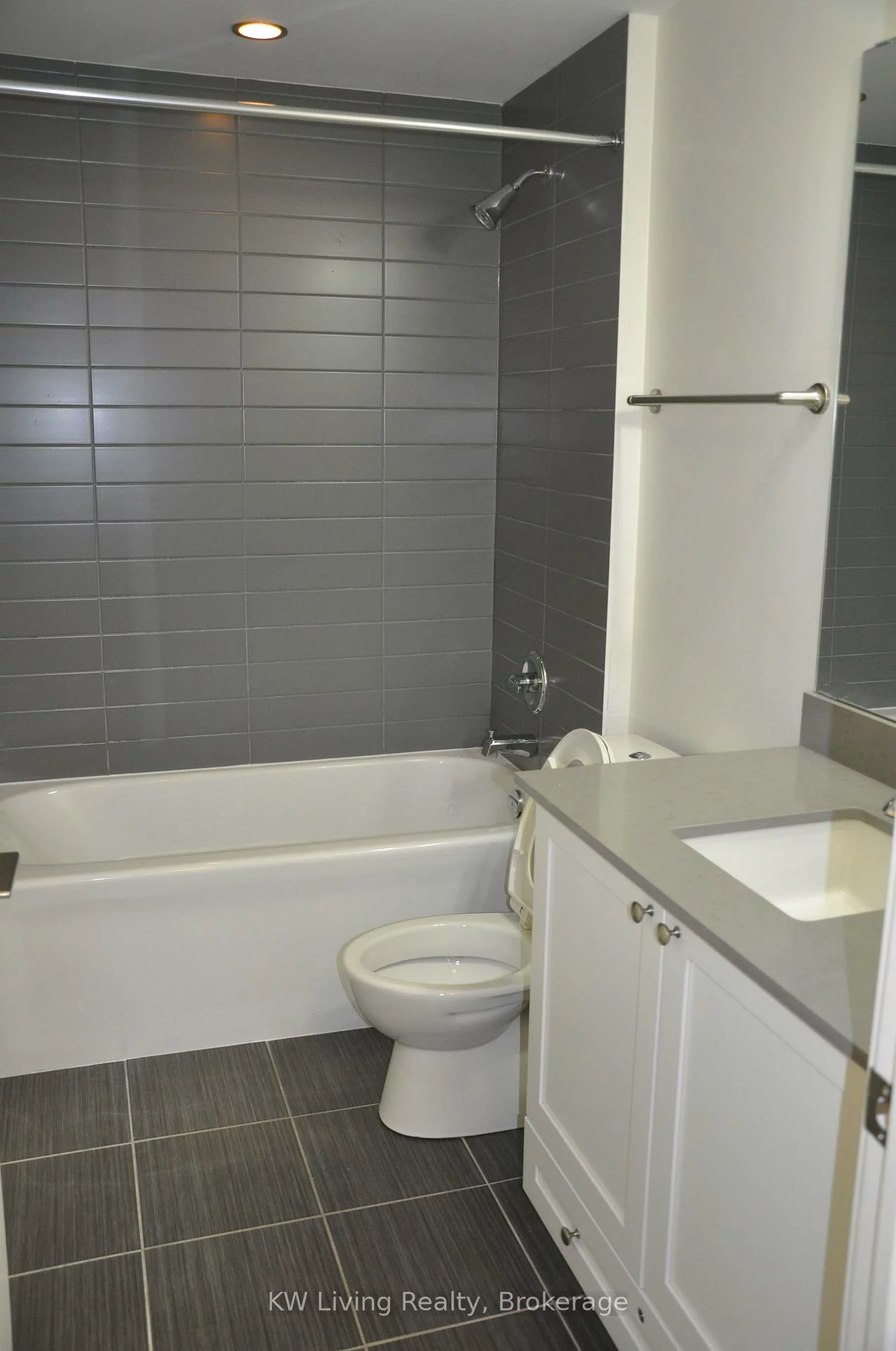 28, Prince Regent, Cathedraltown, Markham