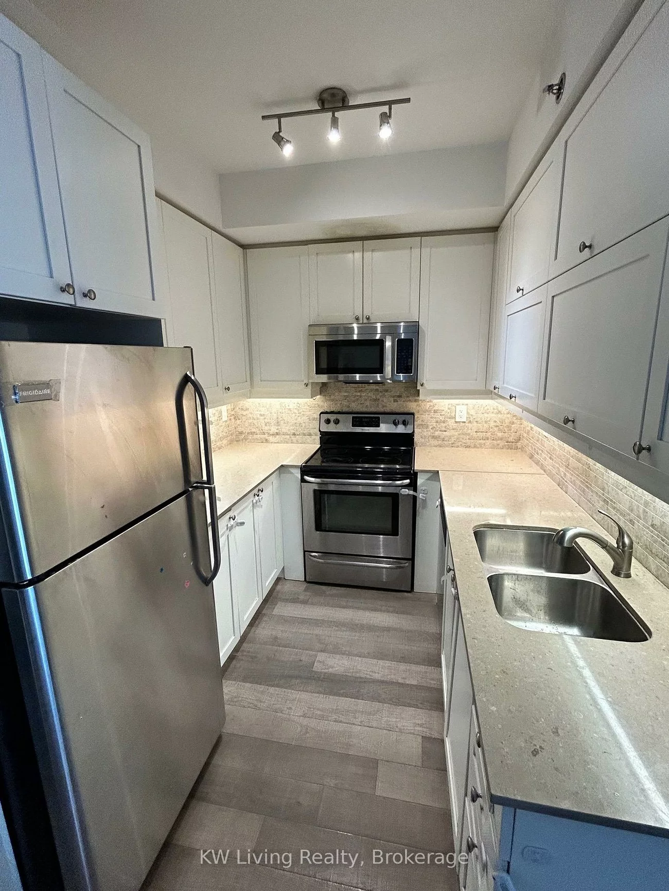 28, Prince Regent, Cathedraltown, Markham