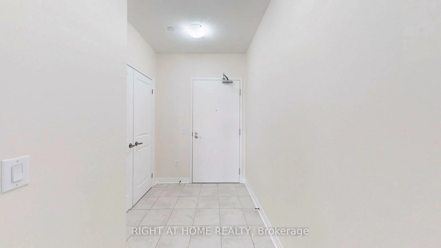 7325, Markham, Cedarwood, Markham