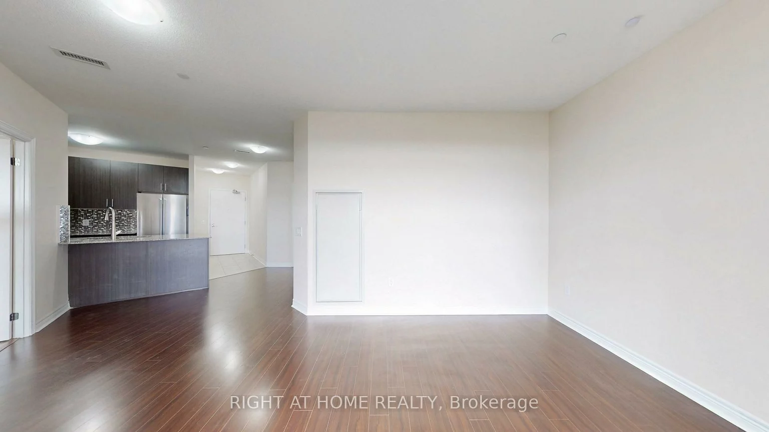 7325, Markham, Cedarwood, Markham