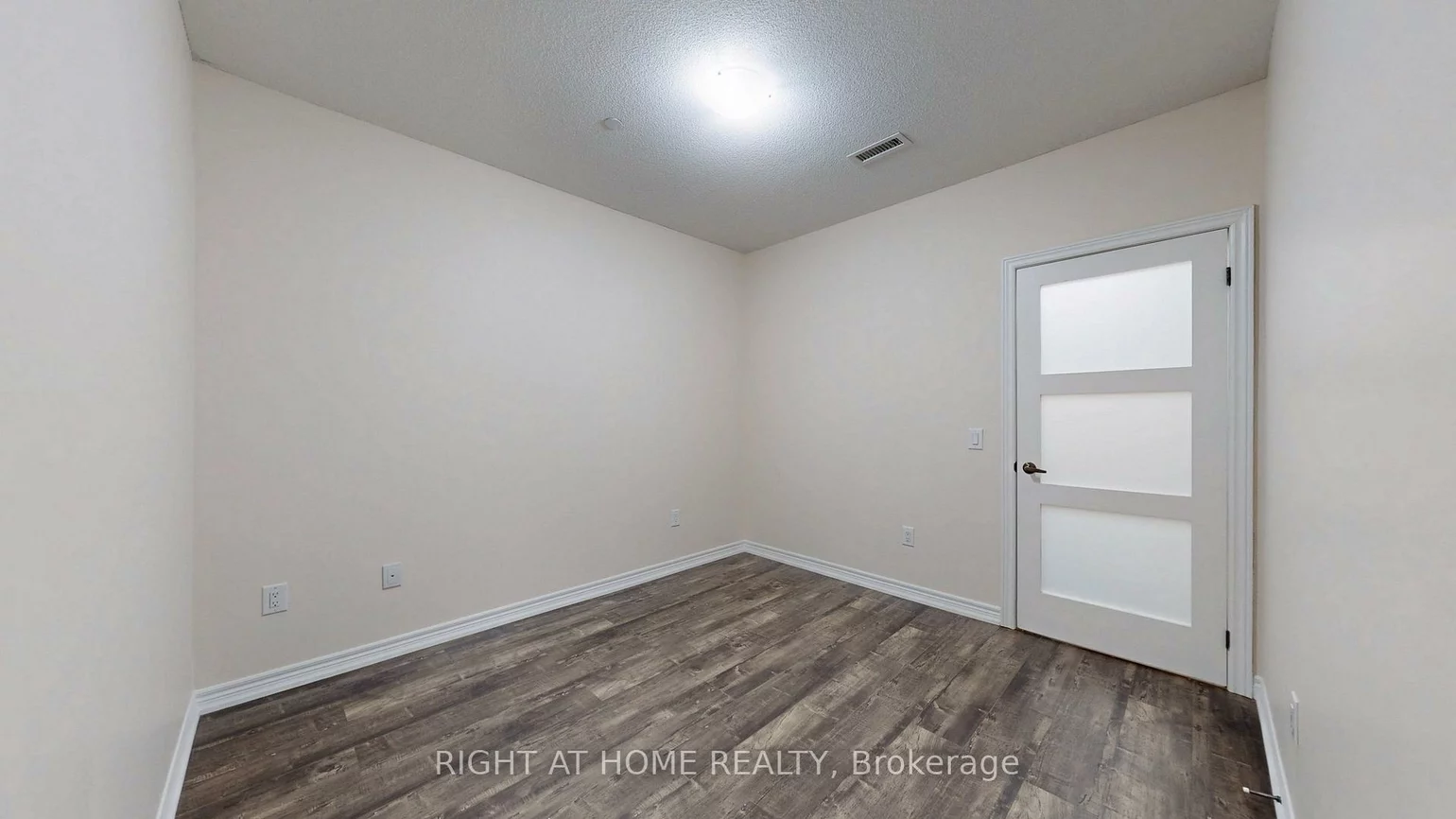7325, Markham, Cedarwood, Markham