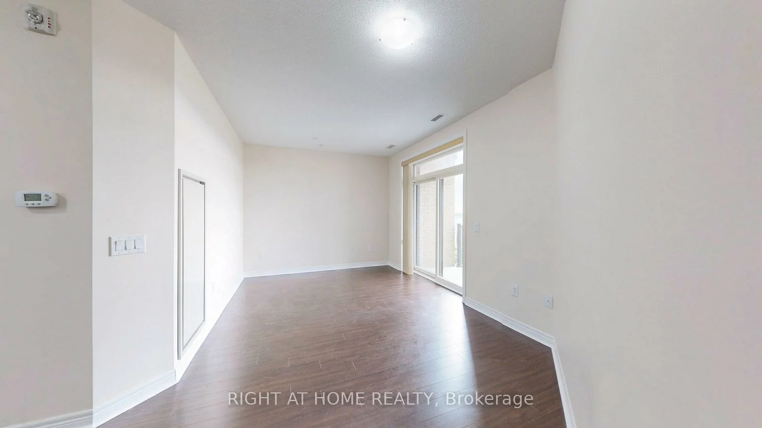 7325, Markham, Cedarwood, Markham