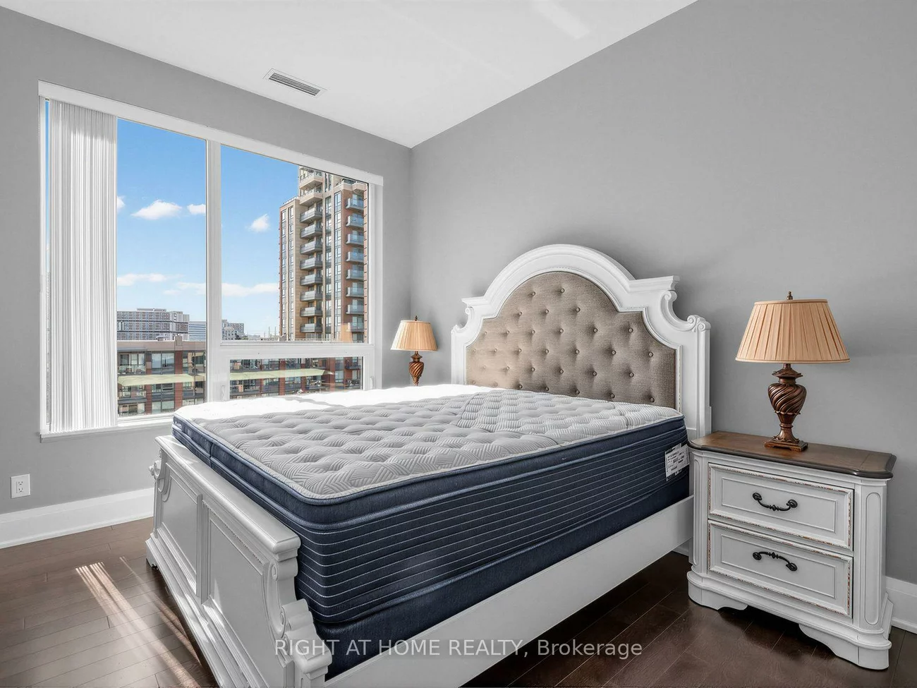 28, Uptown, Unionville, Markham