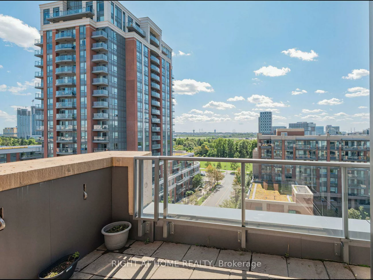 28, Uptown, Unionville, Markham