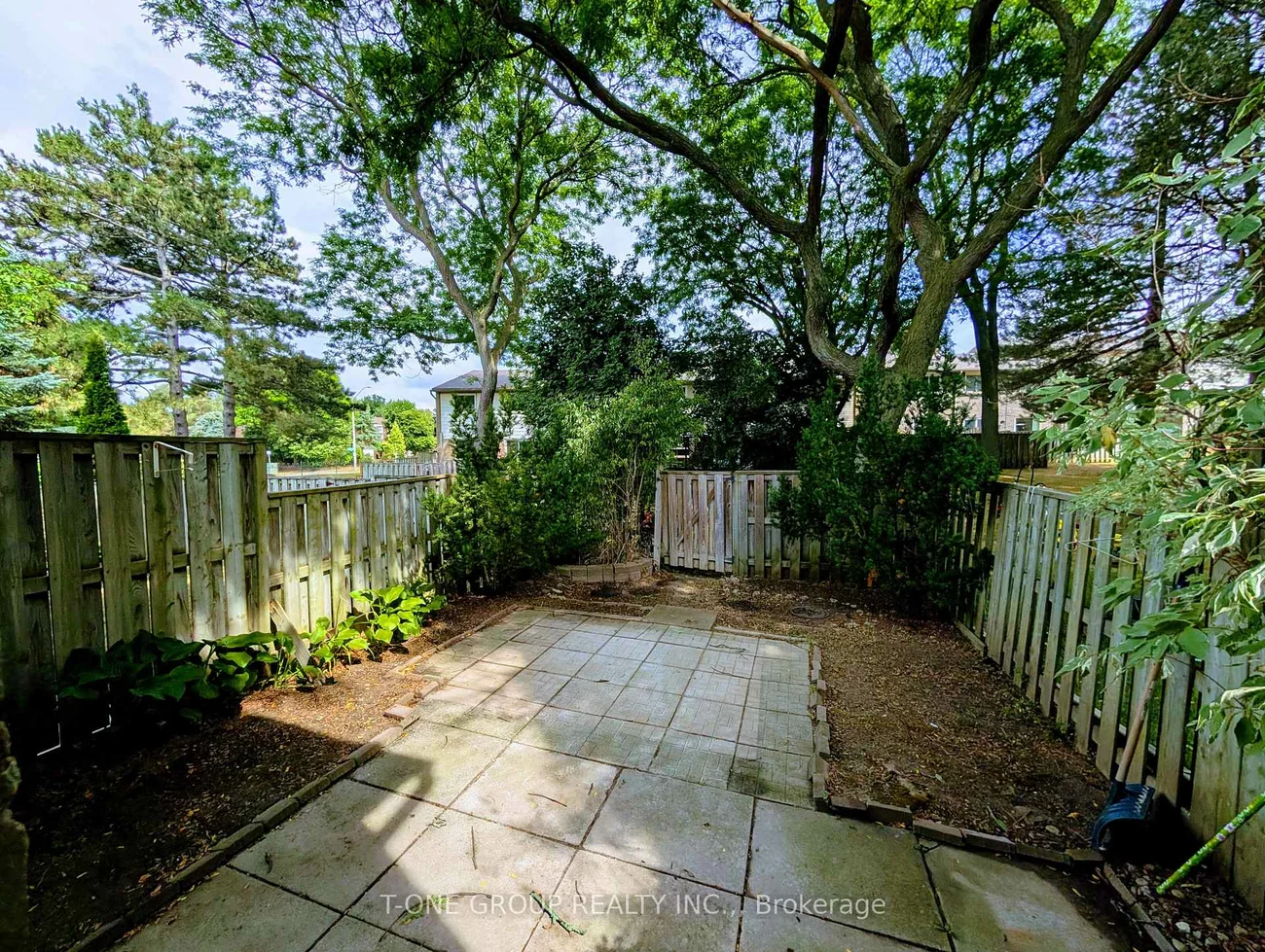 8, Camelot, Markham Village, Markham