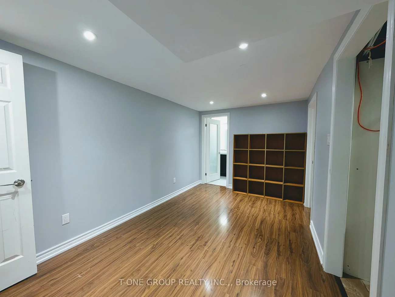 8, Camelot, Markham Village, Markham