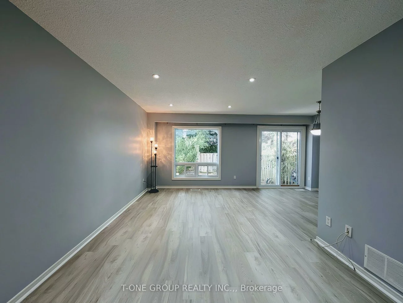 8, Camelot, Markham Village, Markham
