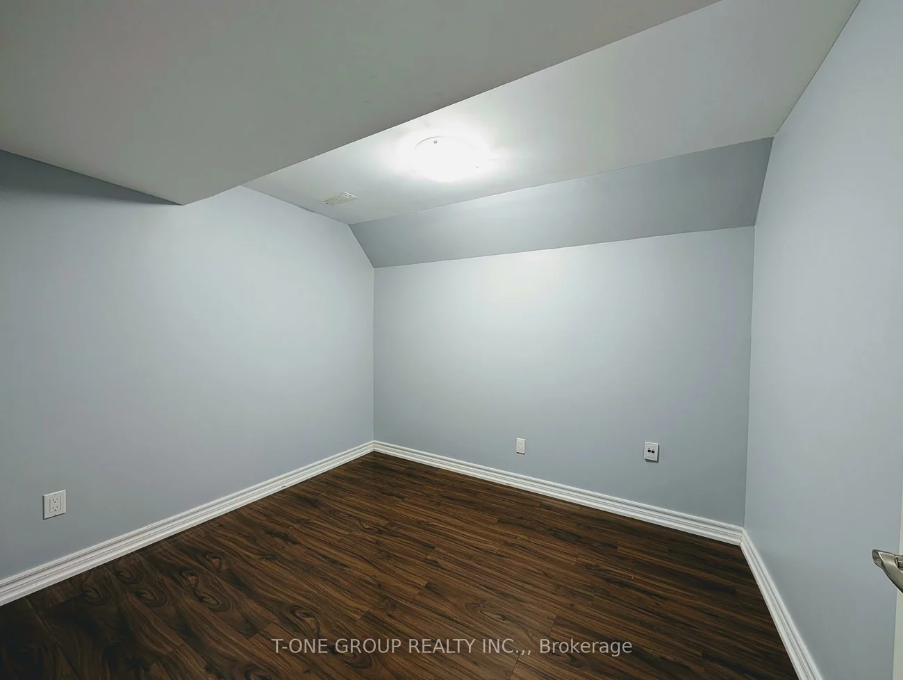 8, Camelot, Markham Village, Markham