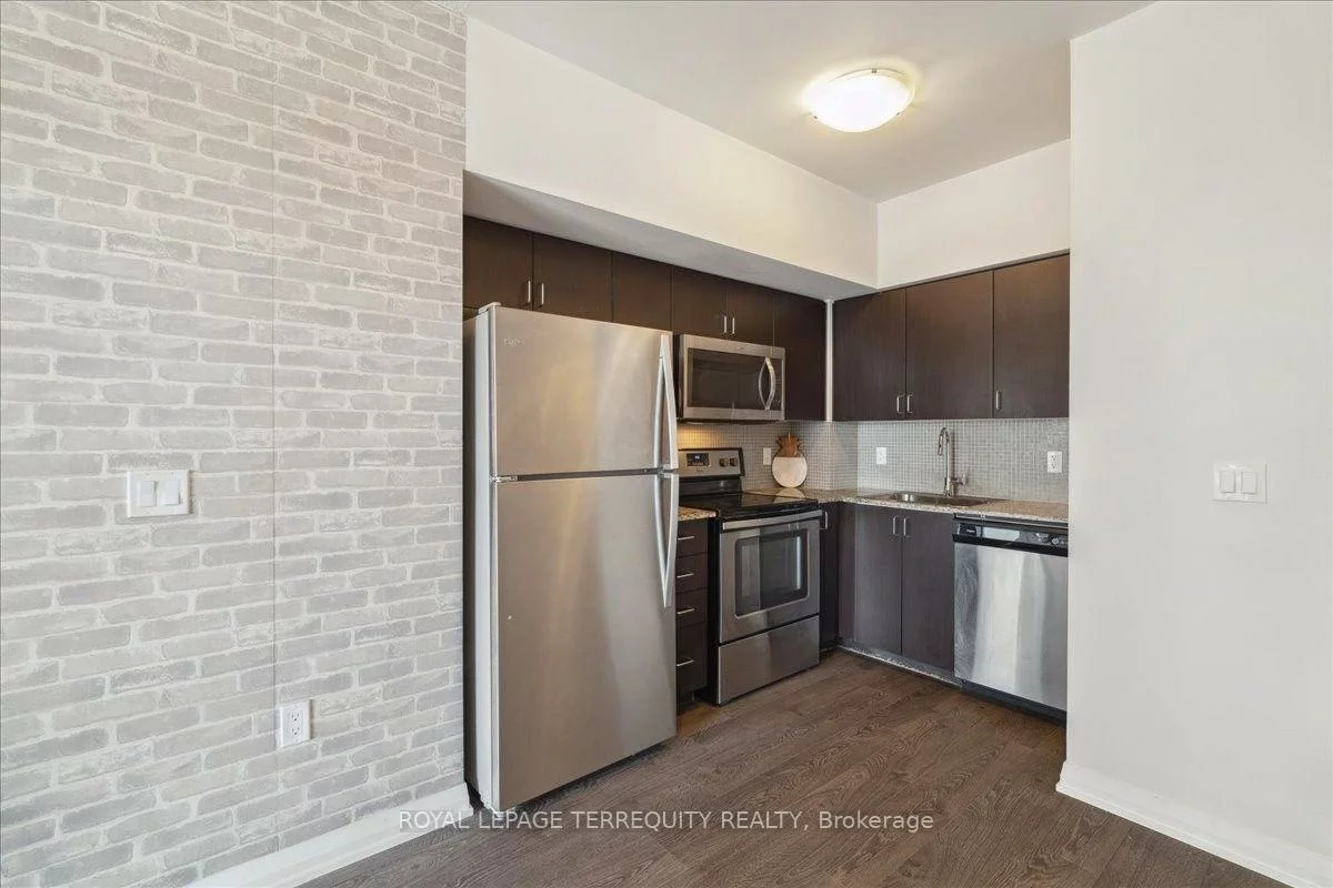9560, Markham, Wismer, Markham