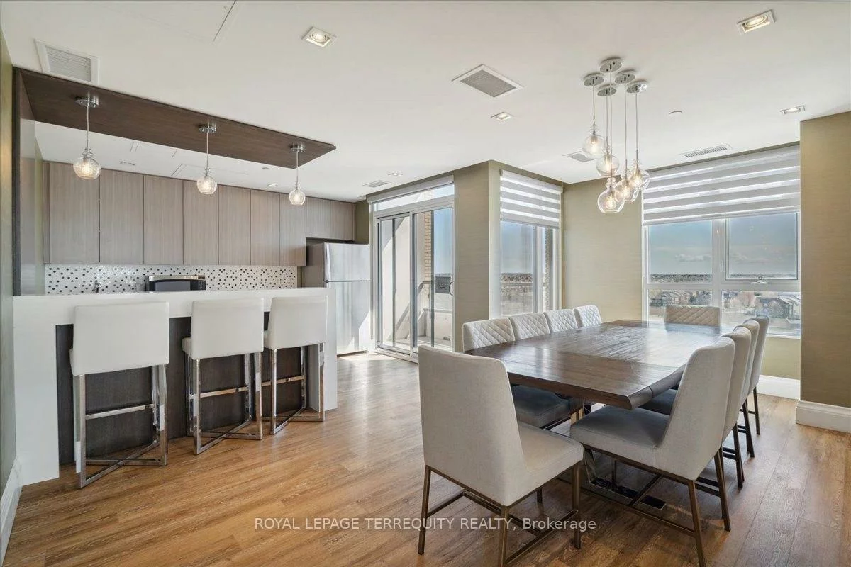 9560, Markham, Wismer, Markham