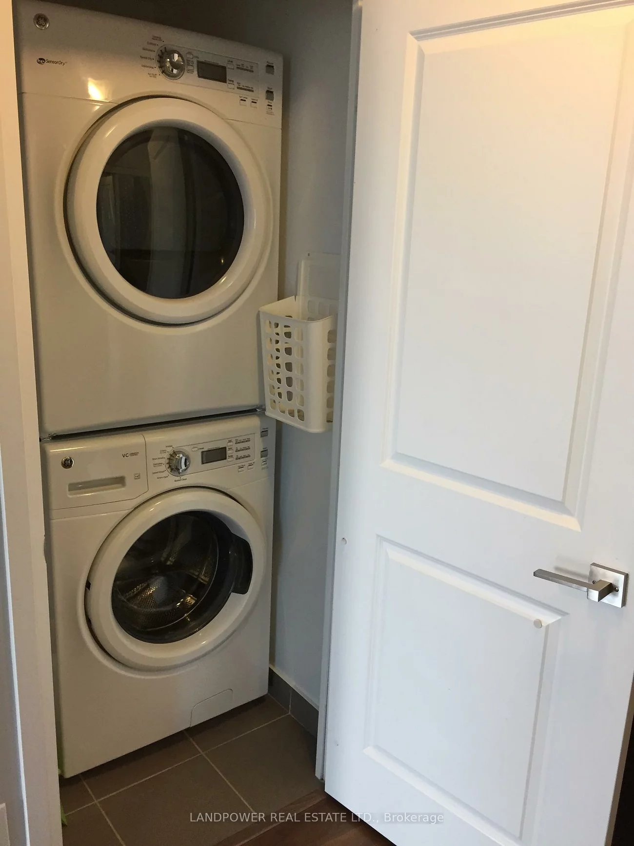 7161, Yonge, Thornhill, Markham