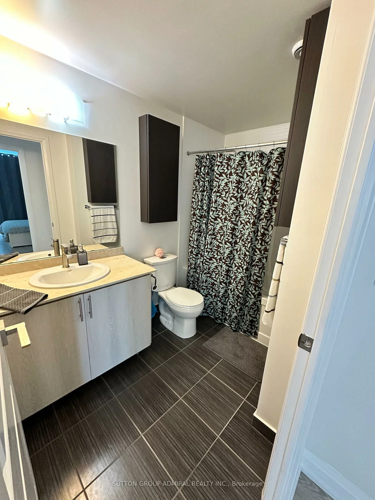 7161, Yonge, Thornhill, Markham