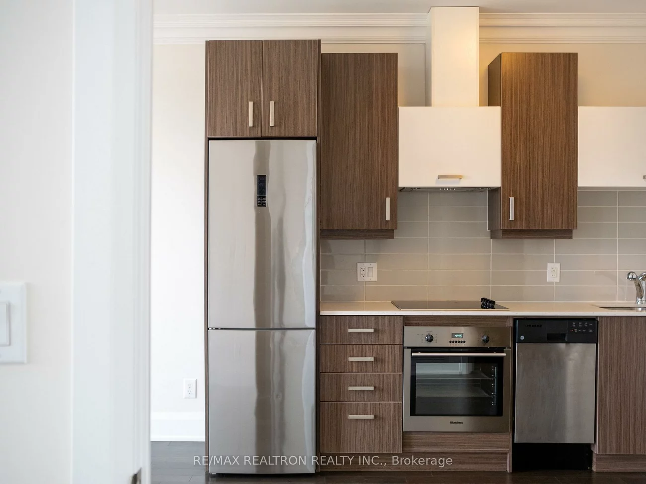 18, Uptown, Unionville, Markham