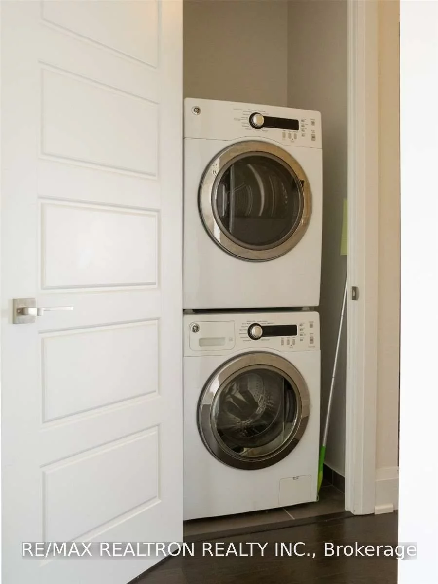 18, Uptown, Unionville, Markham