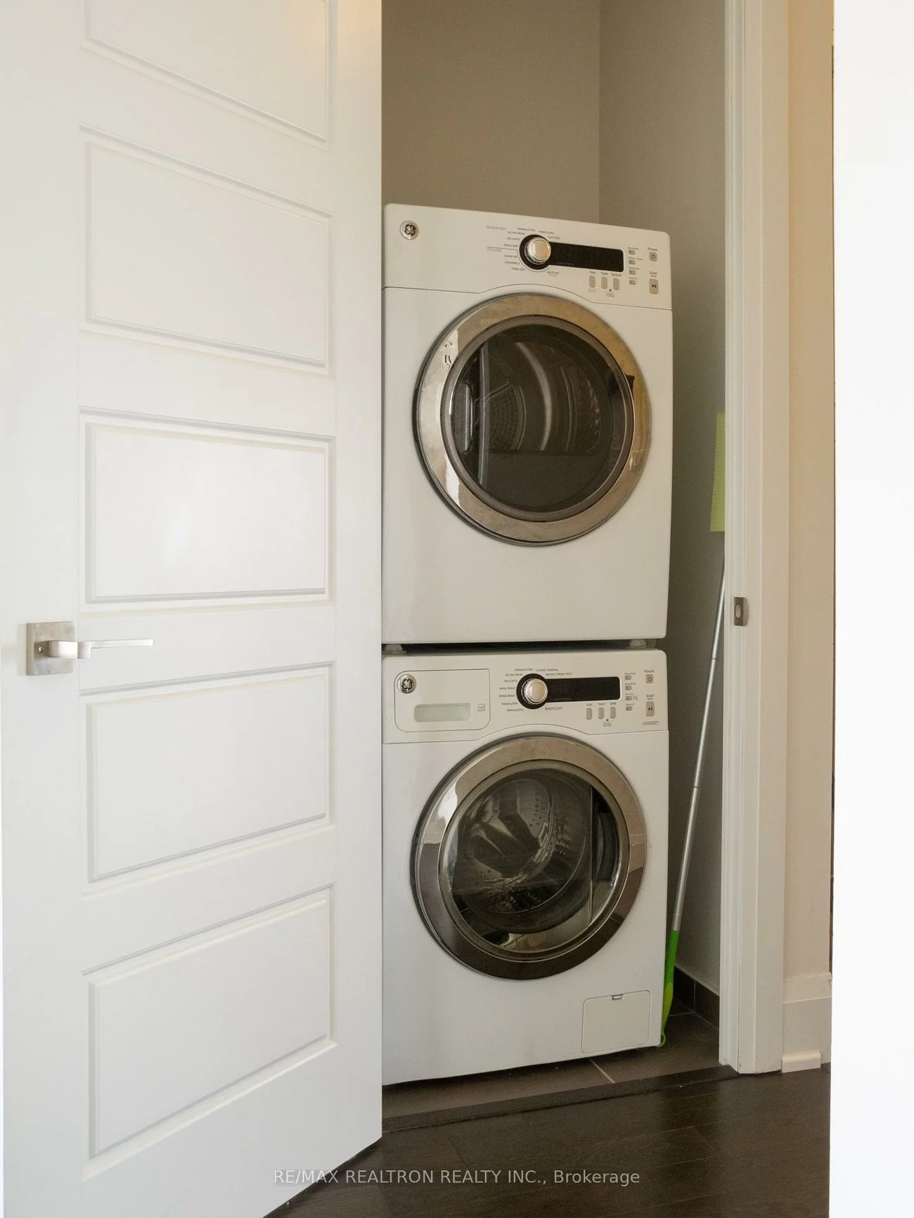 18, Uptown, Unionville, Markham